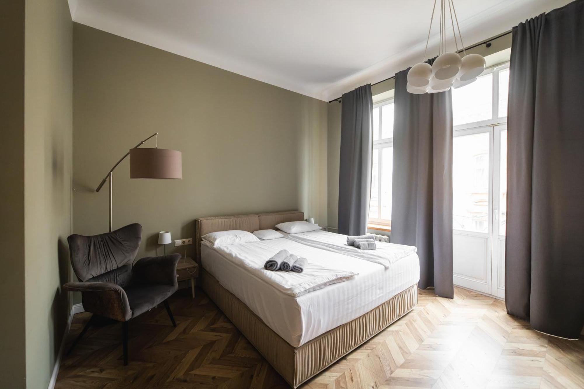 Apartments Justlvivit At The Rynok Square Buitenkant foto